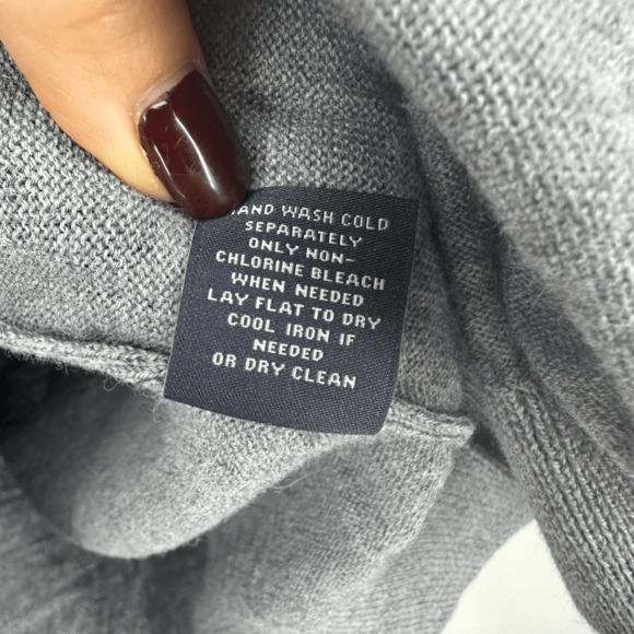 Hart Schaffner Marx Mens M Wool Sweater V-Neck Grey Minimalist Neutral - Picture 4 of 11